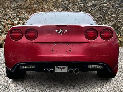 Used 2005 Chevrolet Corvette Coupe w/ Preferred Equipment Group image 4