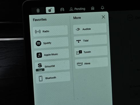 Used 2024 Rivian R1S Adventure image 41