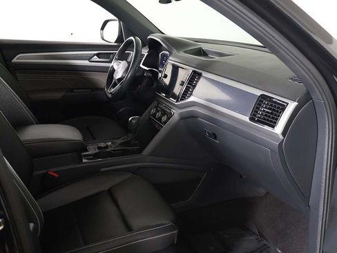 Used 2023 Volkswagen Atlas Cross Sport SEL R-Line AWD/4WD image 26