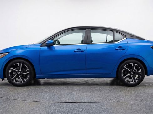Used 2025 Nissan Sentra SV FWD image 5