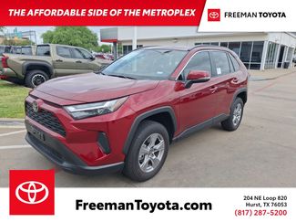 Used 2025 Toyota RAV4 XLE w/ Convenience Package video 1