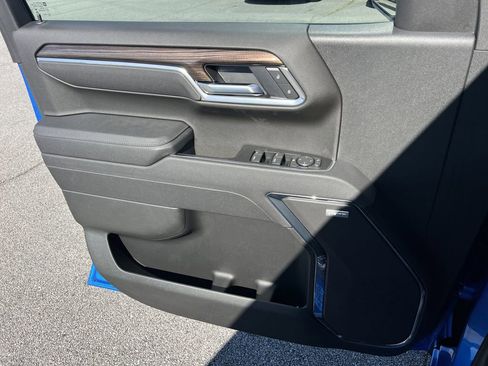 New 2025 Chevrolet Silverado 1500 LT Trail Boss w/ Convenience Package II image 14