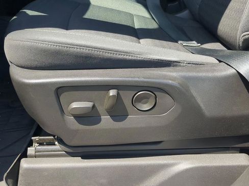 Used 2022 Chevrolet Silverado 1500 Custom image 20