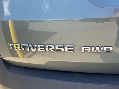 Used 2023 Chevrolet Traverse LT AWD/4WD image 47