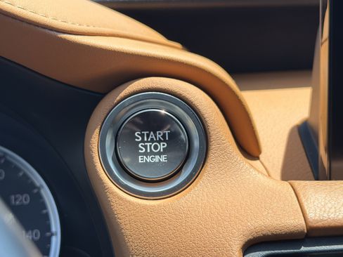 Used 2025 Lexus IS 350 F Sport RWD image 33