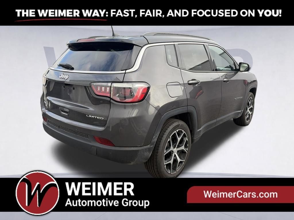 Used 2024 Jeep Compass Limited AWD/4WD image 4
