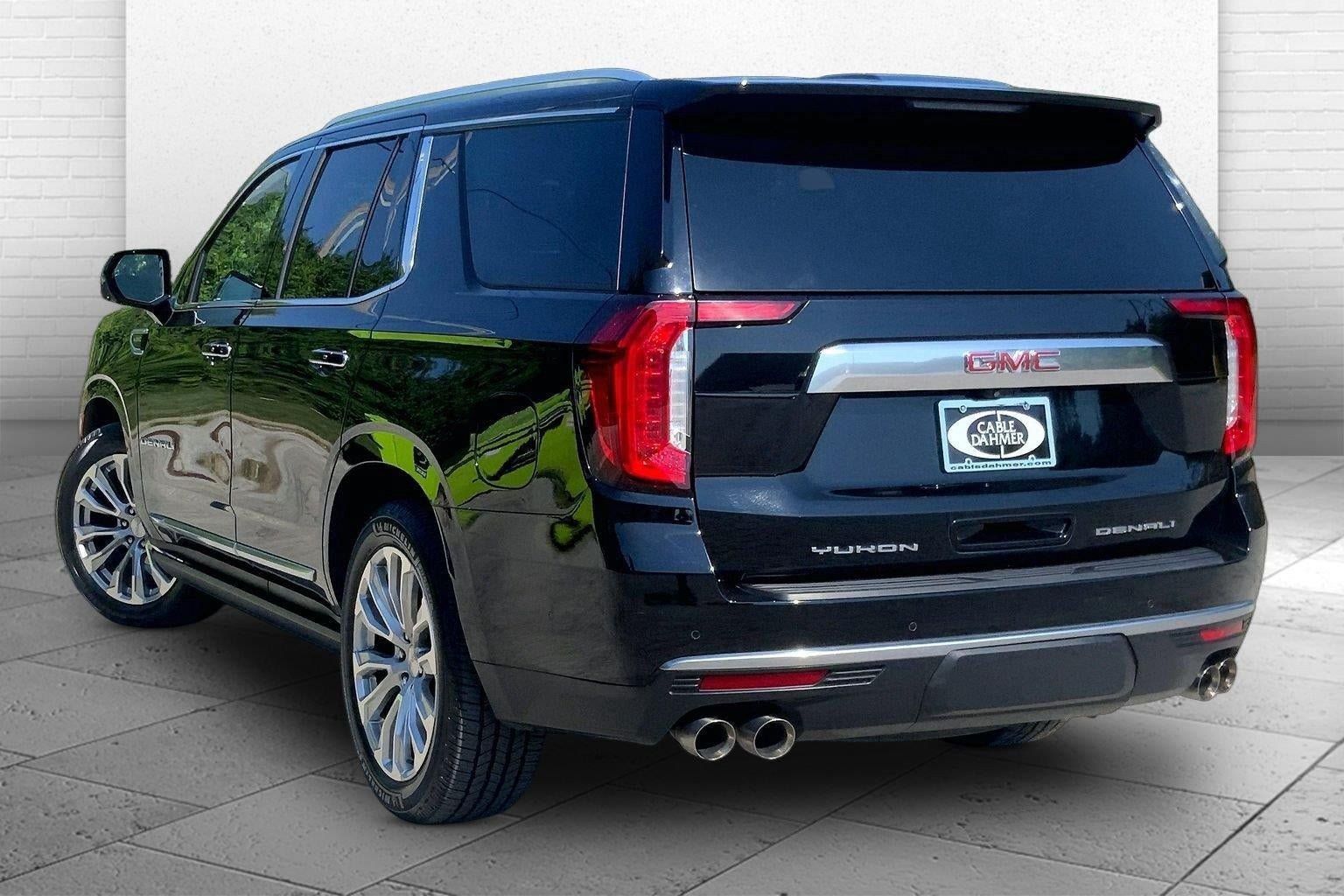 Used 2024 GMC Yukon Denali w/ Denali Reserve Package AWD/4WD image 11