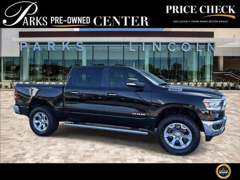 Used 2019 RAM 1500 Big Horn RWD image 1