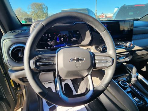 Certified 2023 Chevrolet Colorado ZR2 w/ ZR2 Convenience Package III image 12