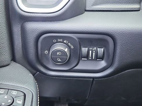 New 2026 RAM 2500 Laramie w/ Night Edition AWD/4WD image 18