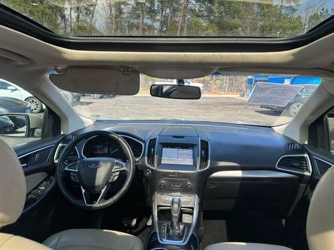 Used 2017 Ford Edge SEL w/ Equipment Group 201A AWD/4WD image 12