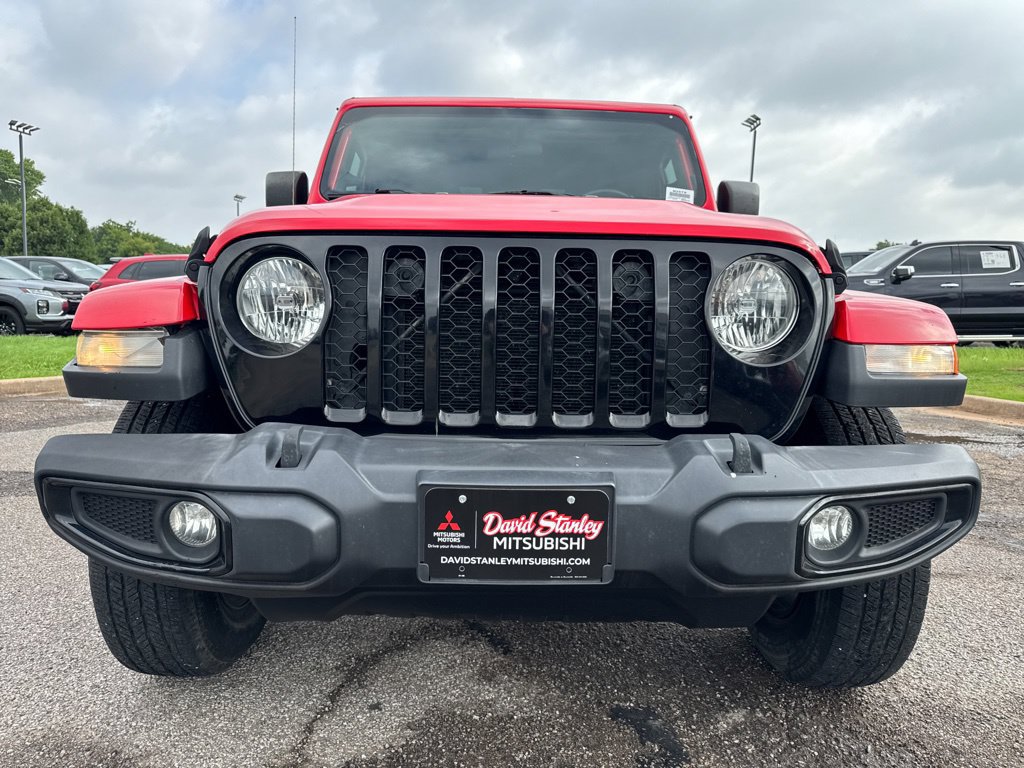 Used 2022 Jeep Gladiator Sport AWD/4WD image 2