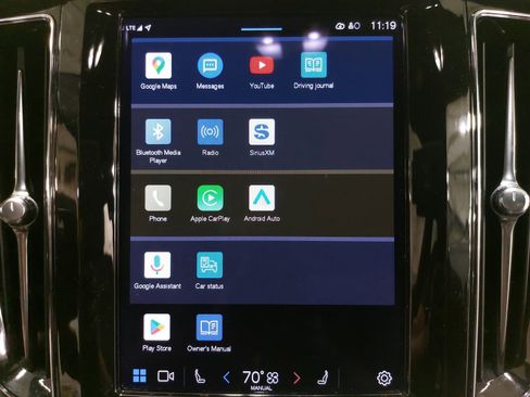 Used 2022 Volvo XC60 B6 R-Design w/ Advanced Package image 23