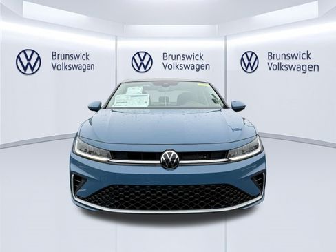 New 2026 Volkswagen Jetta SE FWD image 2
