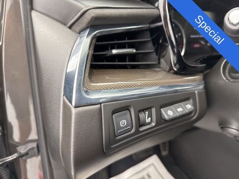 Used 2019 Cadillac XT5 Platinum AWD/4WD image 23