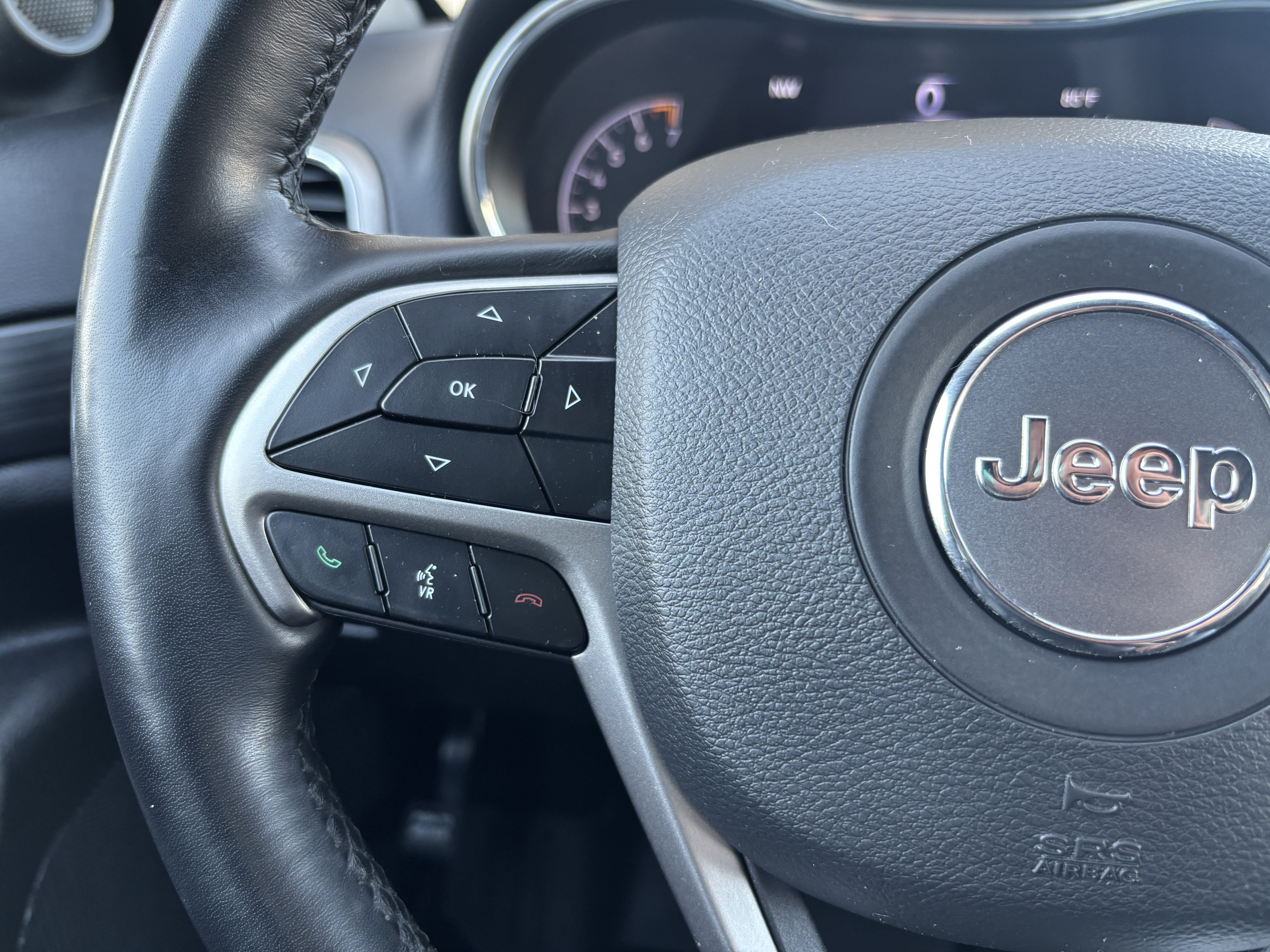 Used 2021 Jeep Grand Cherokee Laredo X AWD/4WD image 17
