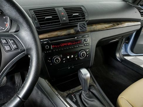 Used 2011 BMW 128i Convertible image 12