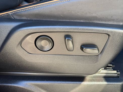 Used 2021 GMC Yukon XL AT4 w/ Rear Media and Nav Package image 23