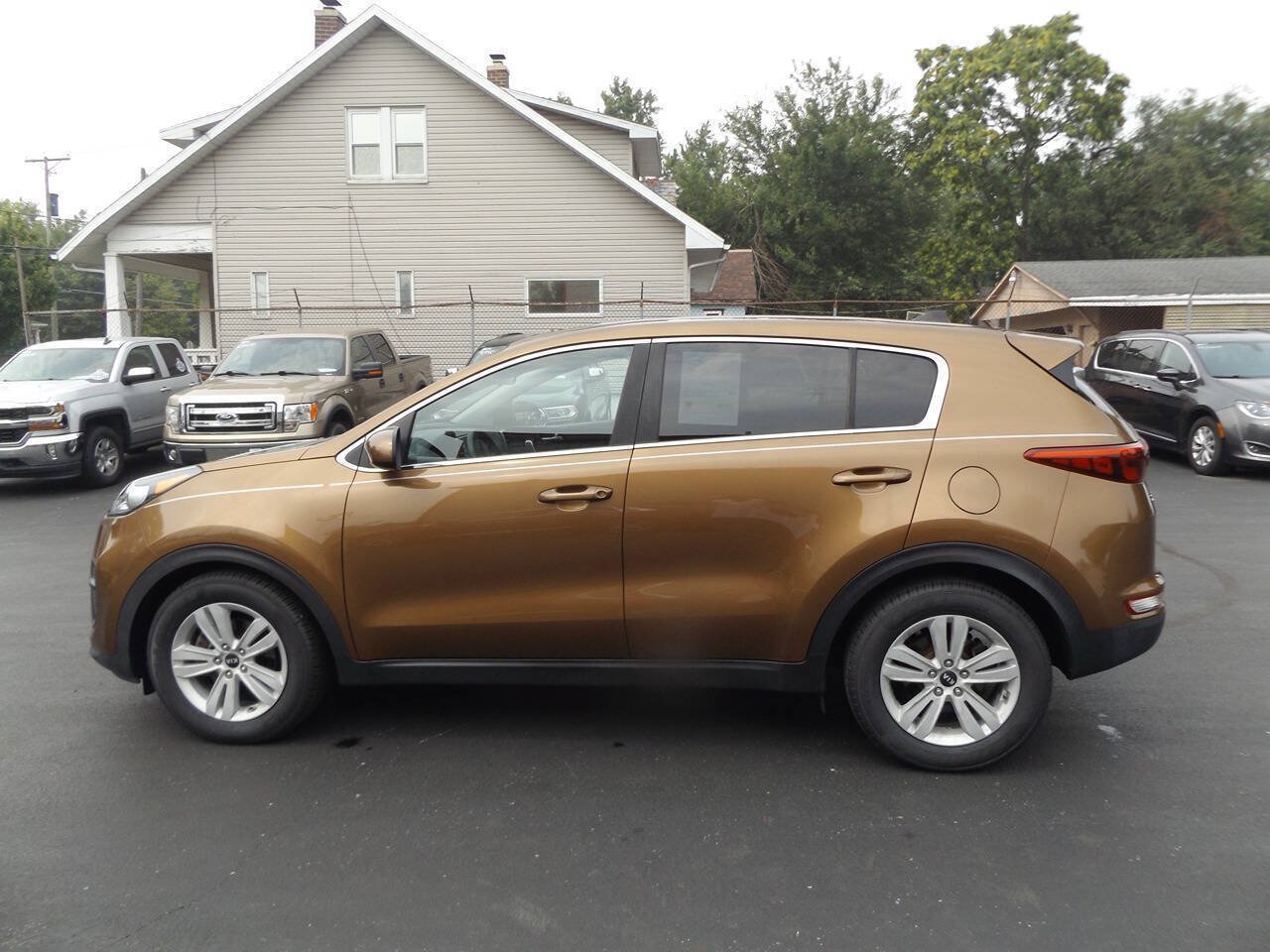 Used 2017 Kia Sportage LX FWD image 11
