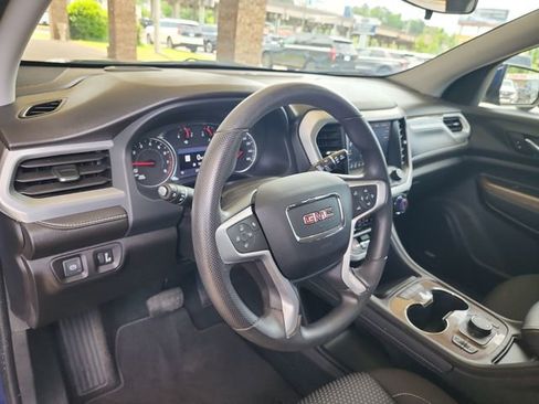 Used 2023 GMC Acadia SLE w/ Driver Convenience Package AWD/4WD image 10