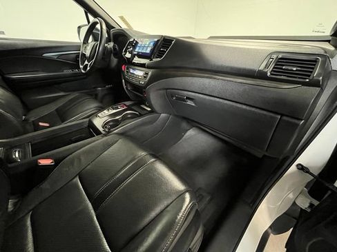Used 2023 Honda Passport TrailSport image 10