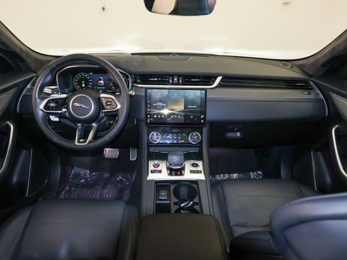Used 2021 Jaguar F-PACE SVR image 22