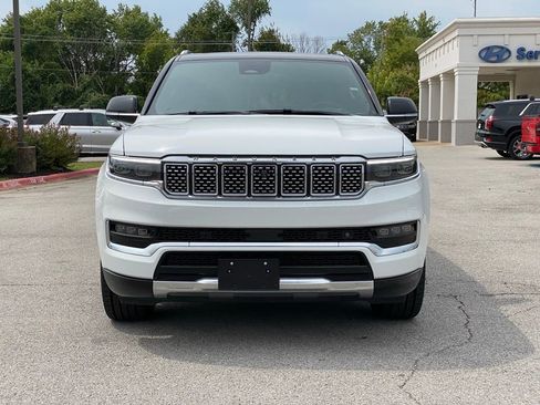 Used 2024 Jeep Grand Wagoneer L Series III image 2