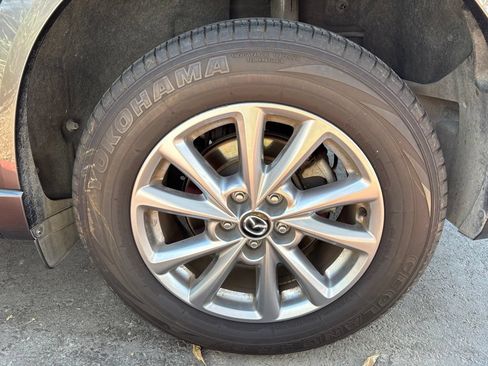 Used 2025 MAZDA CX-5 AWD 2.5 S w/ Preferred Package image 12