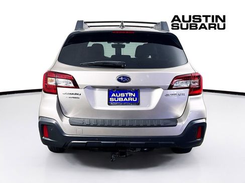 Used 2019 Subaru Outback 2.5i Limited w/ Popular Package #2 image 6