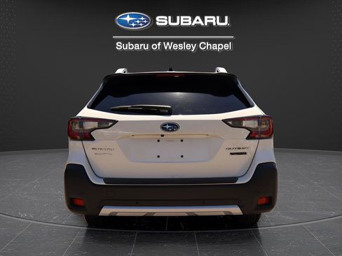 Certified 2023 Subaru Outback Touring AWD/4WD image 8