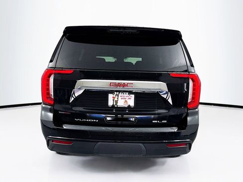 Used 2024 GMC Yukon SLE AWD/4WD image 8