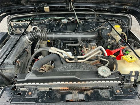Used 2004 Jeep Wrangler Sport w/ Dual Top Group image 43