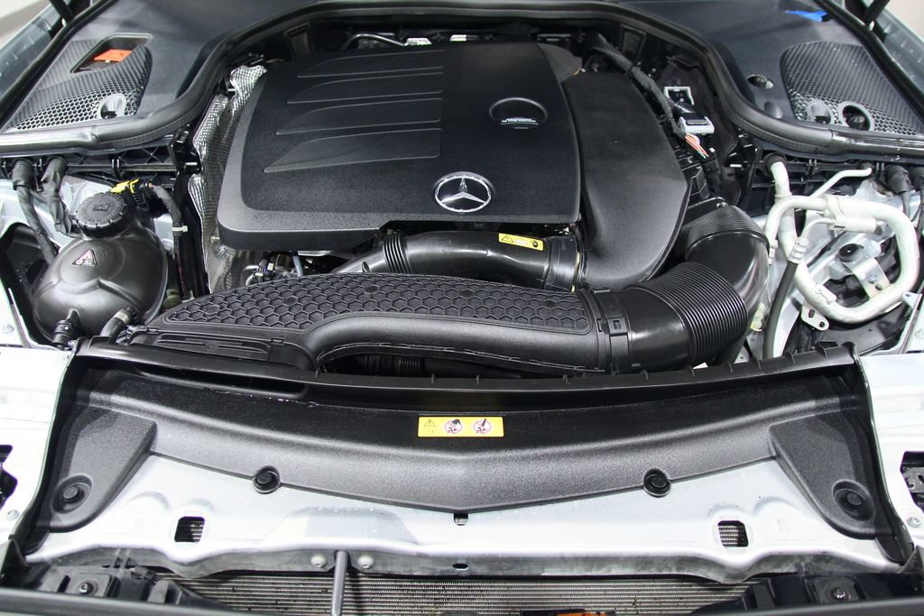 Certified 2020 Mercedes-Benz E 350 4MATIC Sedan image 32