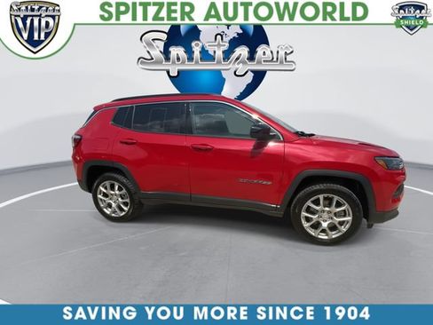 Used 2023 Jeep Compass Latitude AWD/4WD image 10