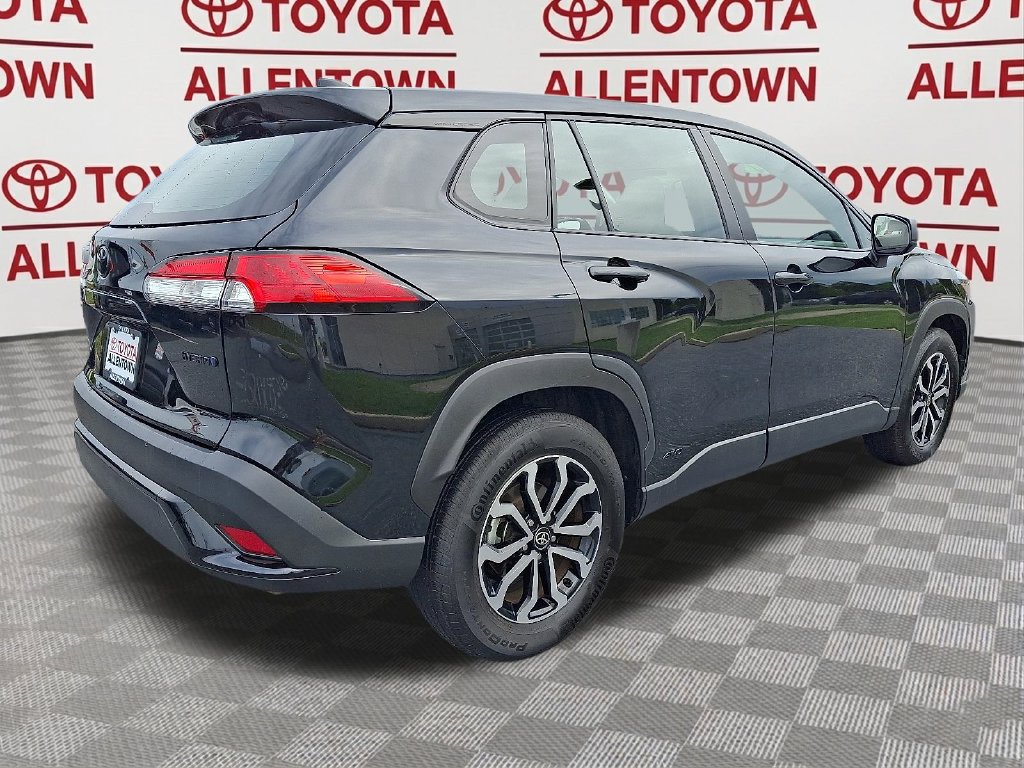 Used 2024 Toyota Corolla Cross AWD Hybrid image 7