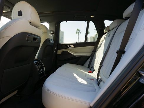 New 2026 BMW X5 xDrive50e w/ Executive Package image 17