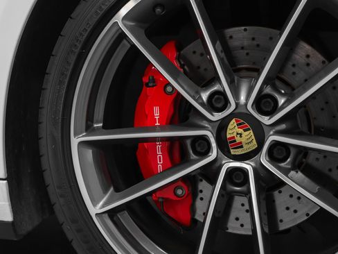 Certified 2022 Porsche 911 Carrera 4S AWD/4WD image 17