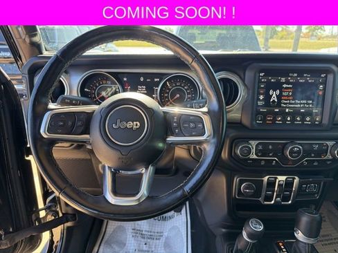 Used 2020 Jeep Gladiator Overland image 19