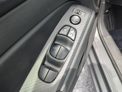 Used 2024 Nissan Altima 2.5 SV FWD image 20
