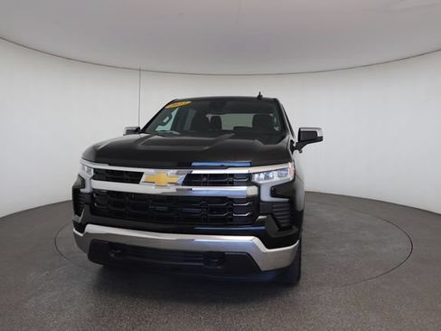 Used 2023 Chevrolet Silverado 1500 LT AWD/4WD image 32