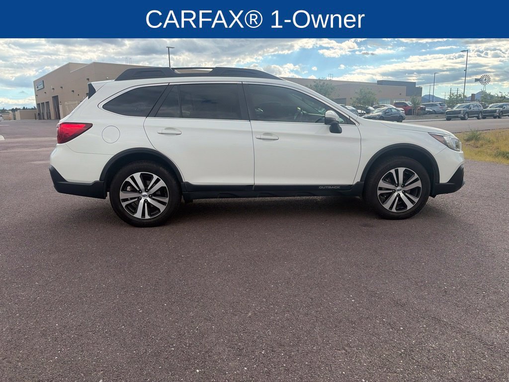 Used 2018 Subaru Outback 3.6R Limited AWD/4WD image 3