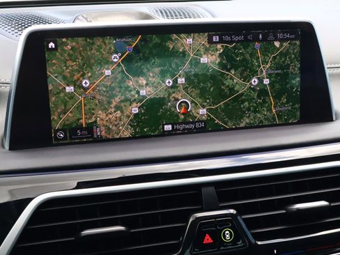 Used 2020 BMW M760i xDrive w/ Luxury Rear Seating Package AWD/4WD image 29