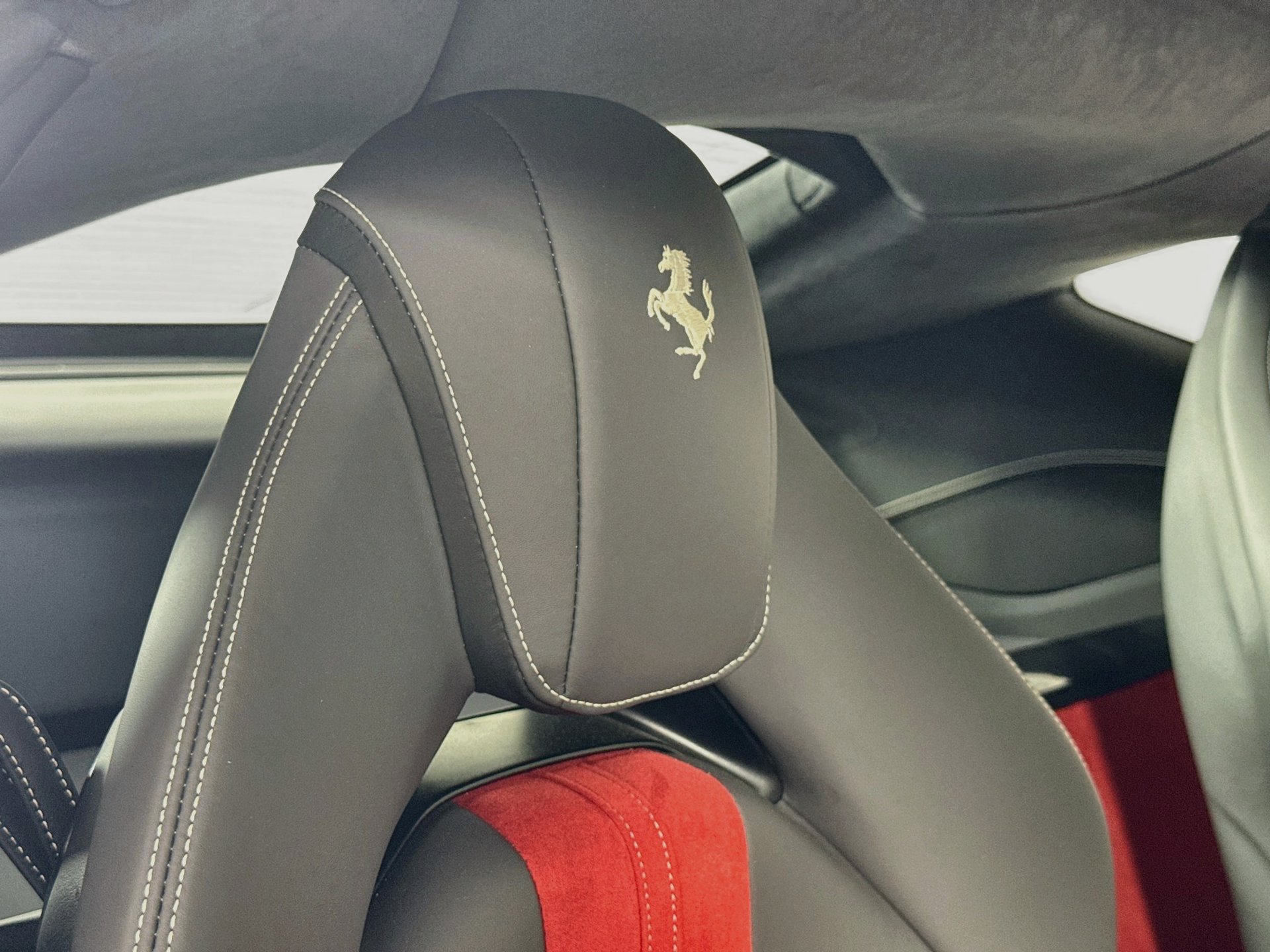 Certified 2018 Ferrari 812 Superfast RWD image 25