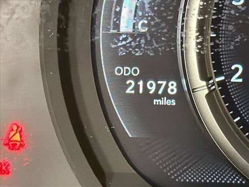 Used 2024 Lexus IS 300 F Sport RWD image 28