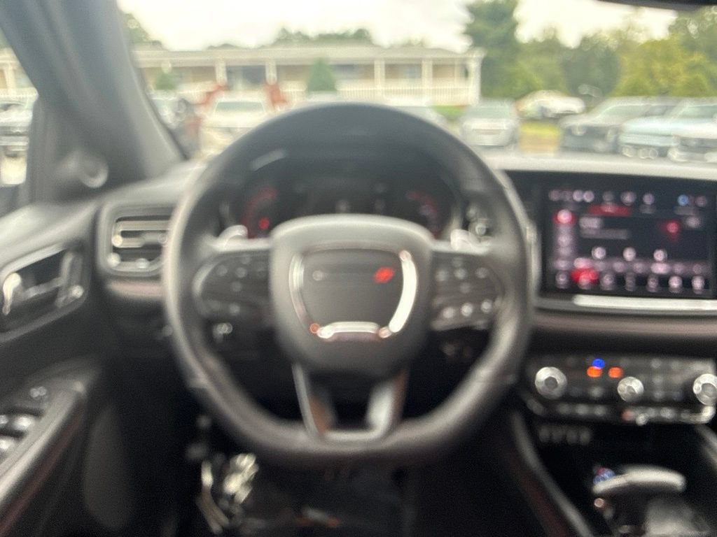 Used 2025 Dodge Durango GT AWD/4WD image 14