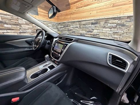 Used 2018 Nissan Murano SV FWD image 13