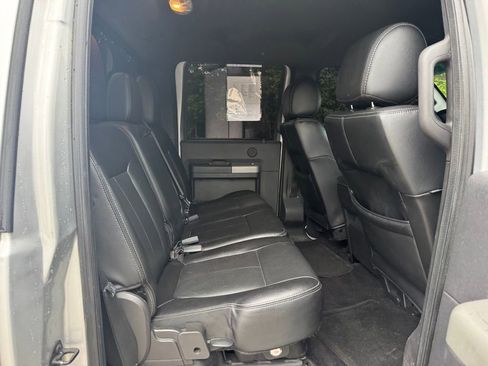 Used 2016 Ford F250 Lariat w/ Chrome Package image 14