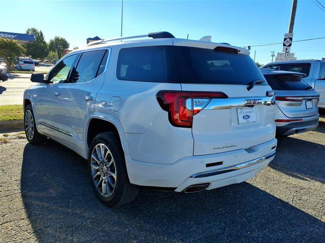 Used 2023 GMC Acadia Denali w/ Denali Technology Package FWD image 3