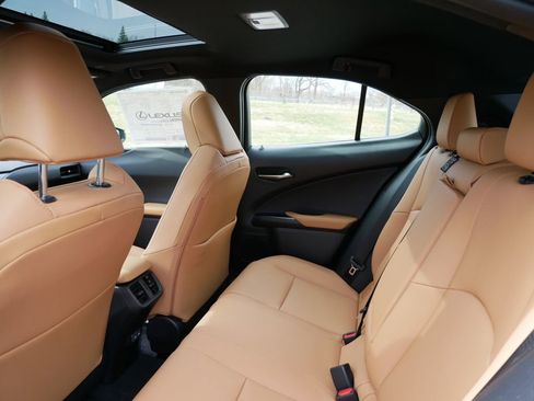 New 2026 Lexus UX 300h AWD image 11