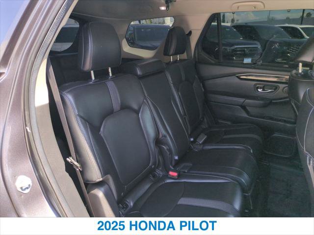 Certified 2025 Honda Pilot EX-L image 24